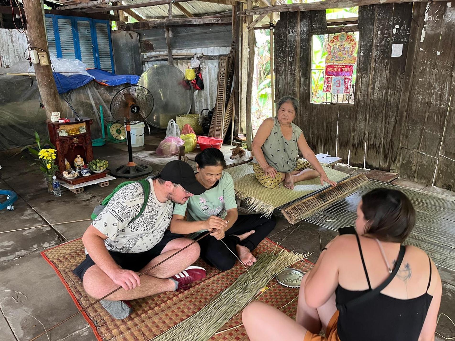 Innerzen Riverside Homestay Ben Tre - Japanese Style Екстериор снимка